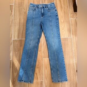 Good American Good Icon Light Blue Straight Leg Jeans with Split Hem